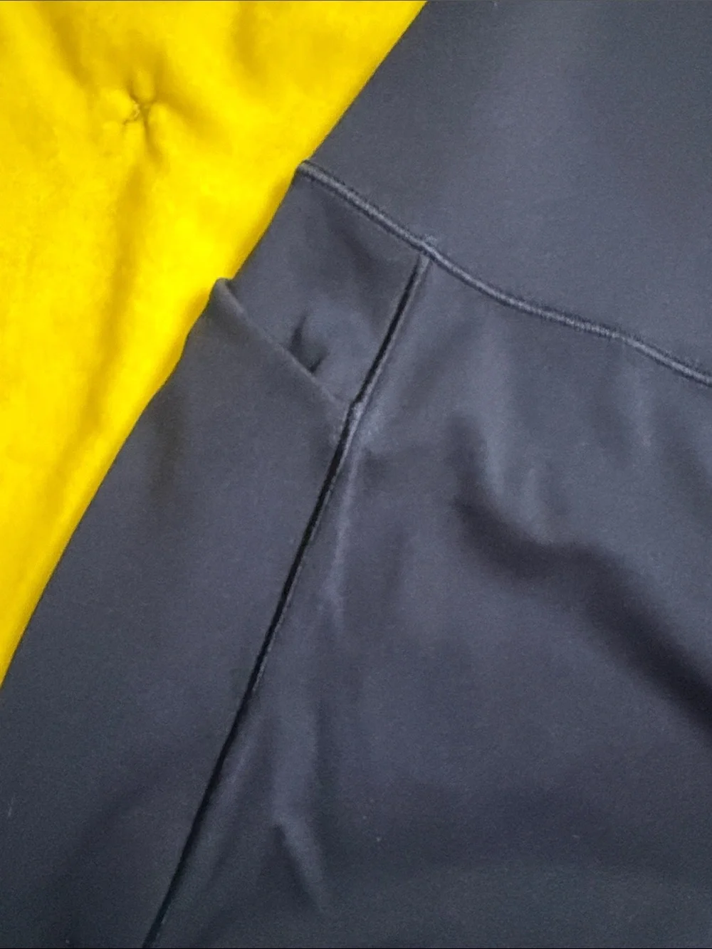 Nike Black High-Waist Biker shorts size M